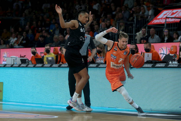 将以高达1 将以高达1