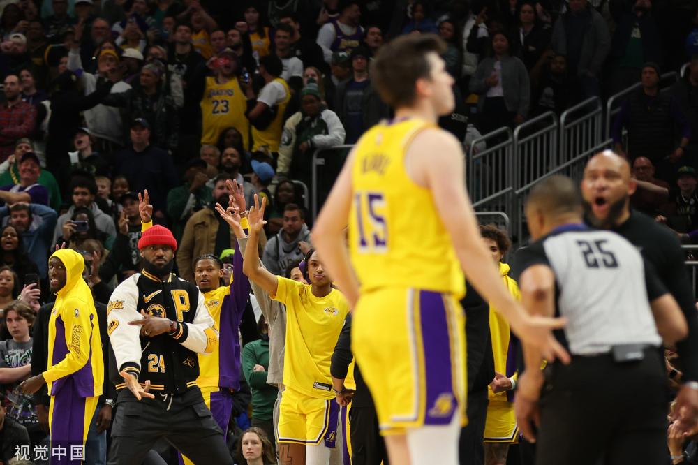 这名年轻小 这名年轻小