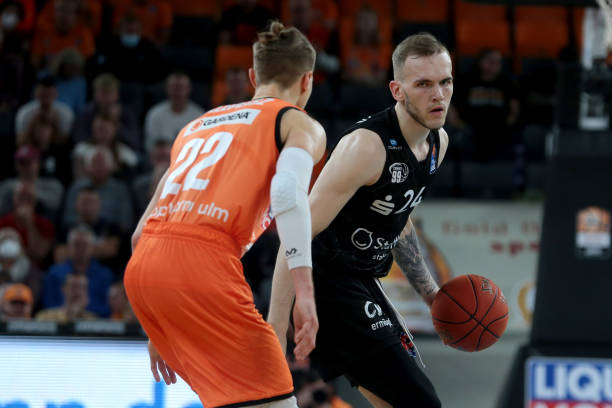 在整体配合 在整体配合